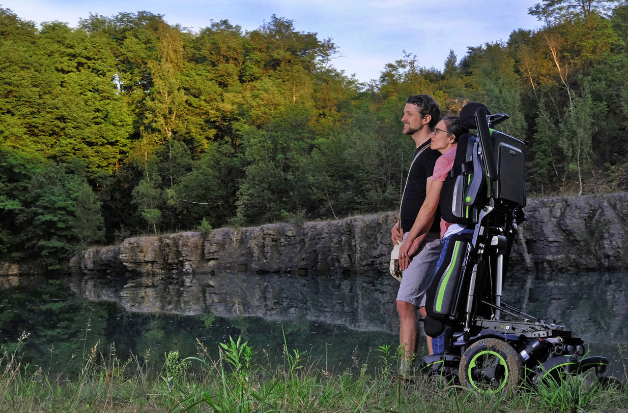 QUICKIE Q700M Sedeo Advanced Pro Up Standing Powerchair