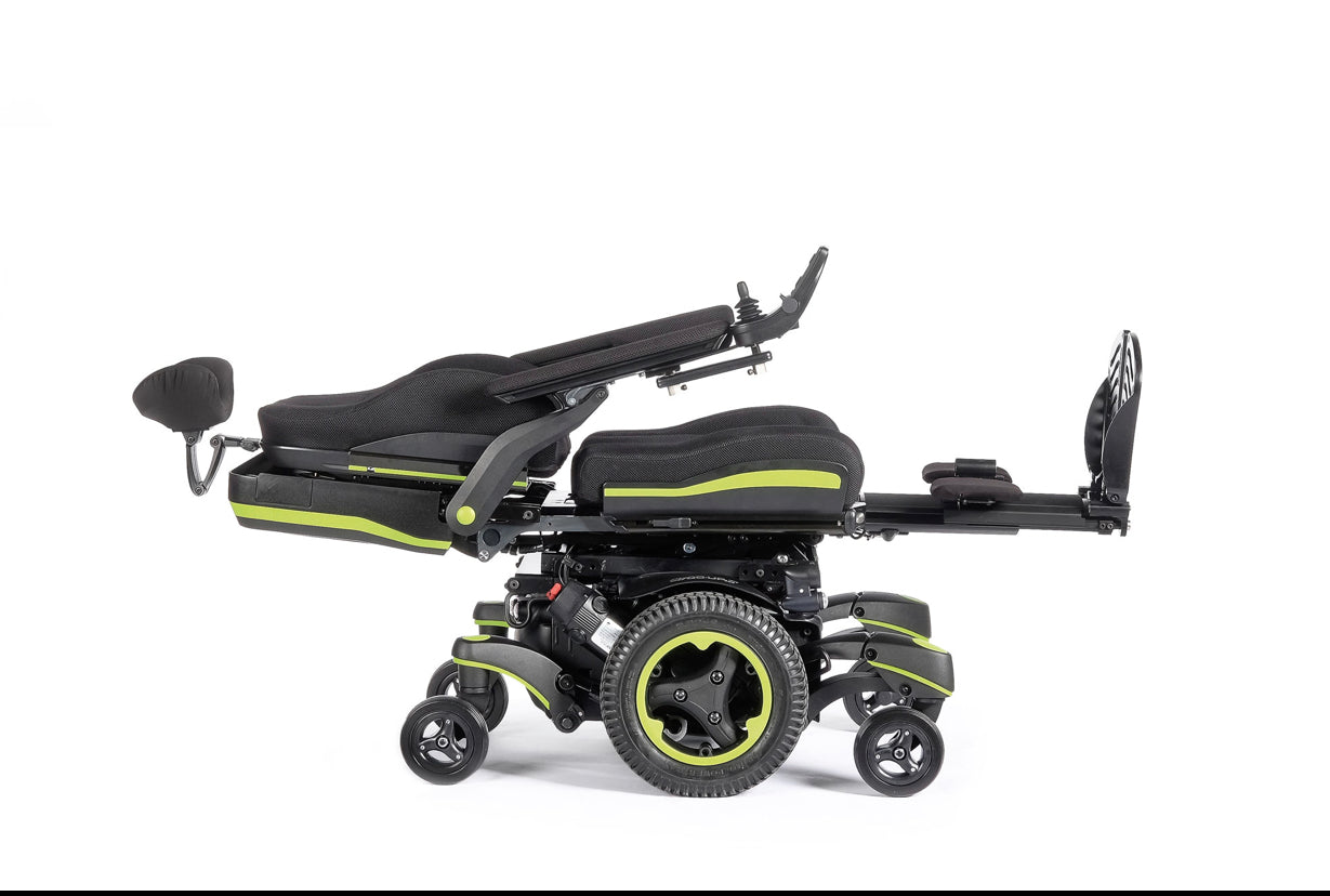 QUICKIE Q700M Sedeo Advanced Pro Up Standing Powerchair